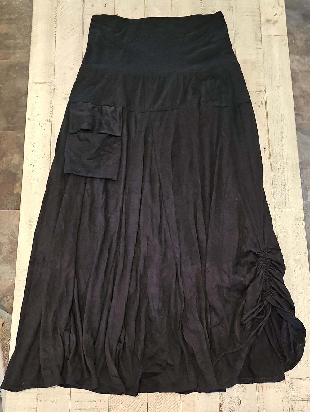 Black Women's Midi Skirt with Side Ruching and Front Pocket